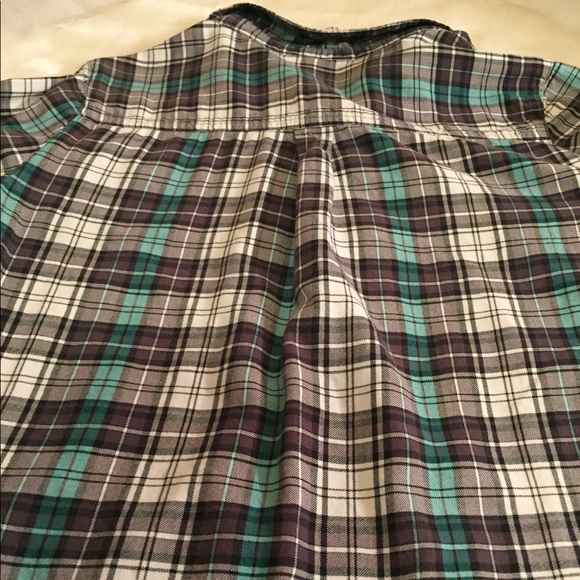 Woman Button down plaid shirt - Picture 8 of 8